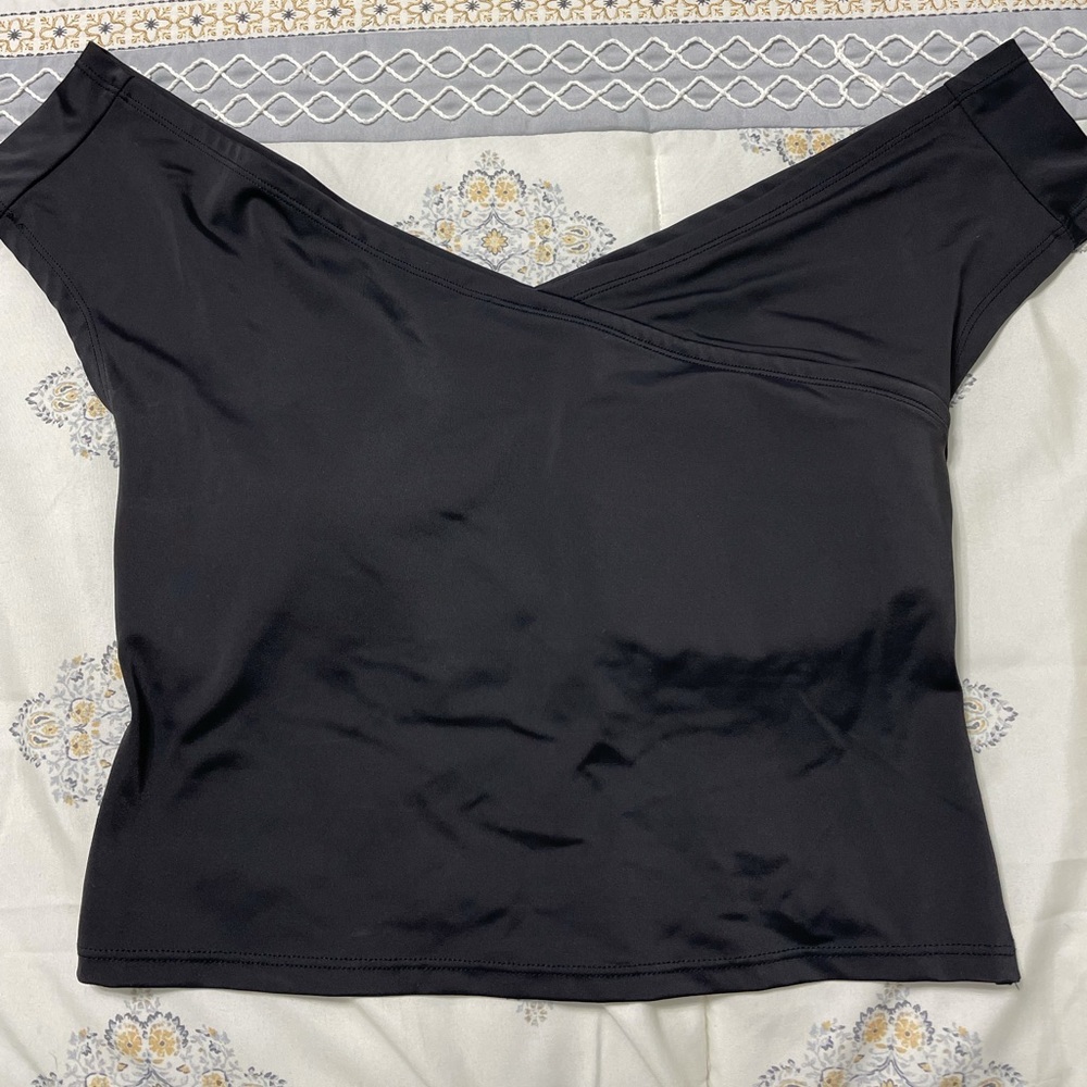 Kortni Jeane top
